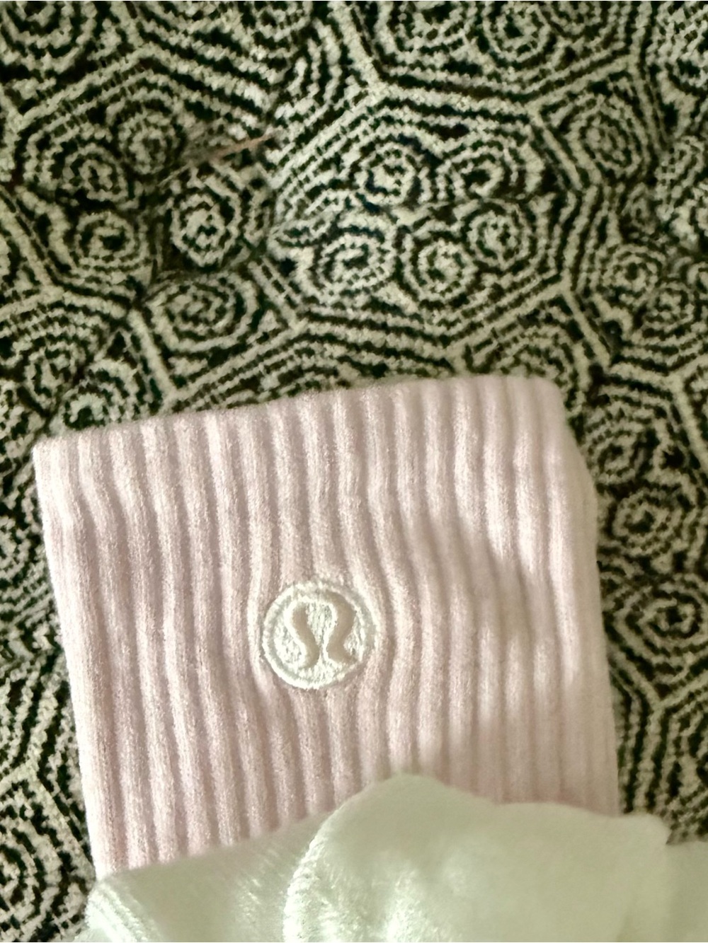 NWT Lululemon Daily Essentials Crew Socks Size M (7-9) 🍂🍁🍂 - Picture 4 of 5